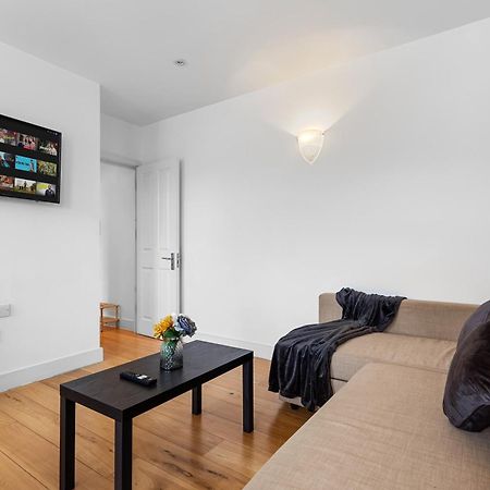 Modern Flat In Stockwell, 10 Mins From Oxford Circus Διαμέρισμα Λονδίνο Εξωτερικό φωτογραφία